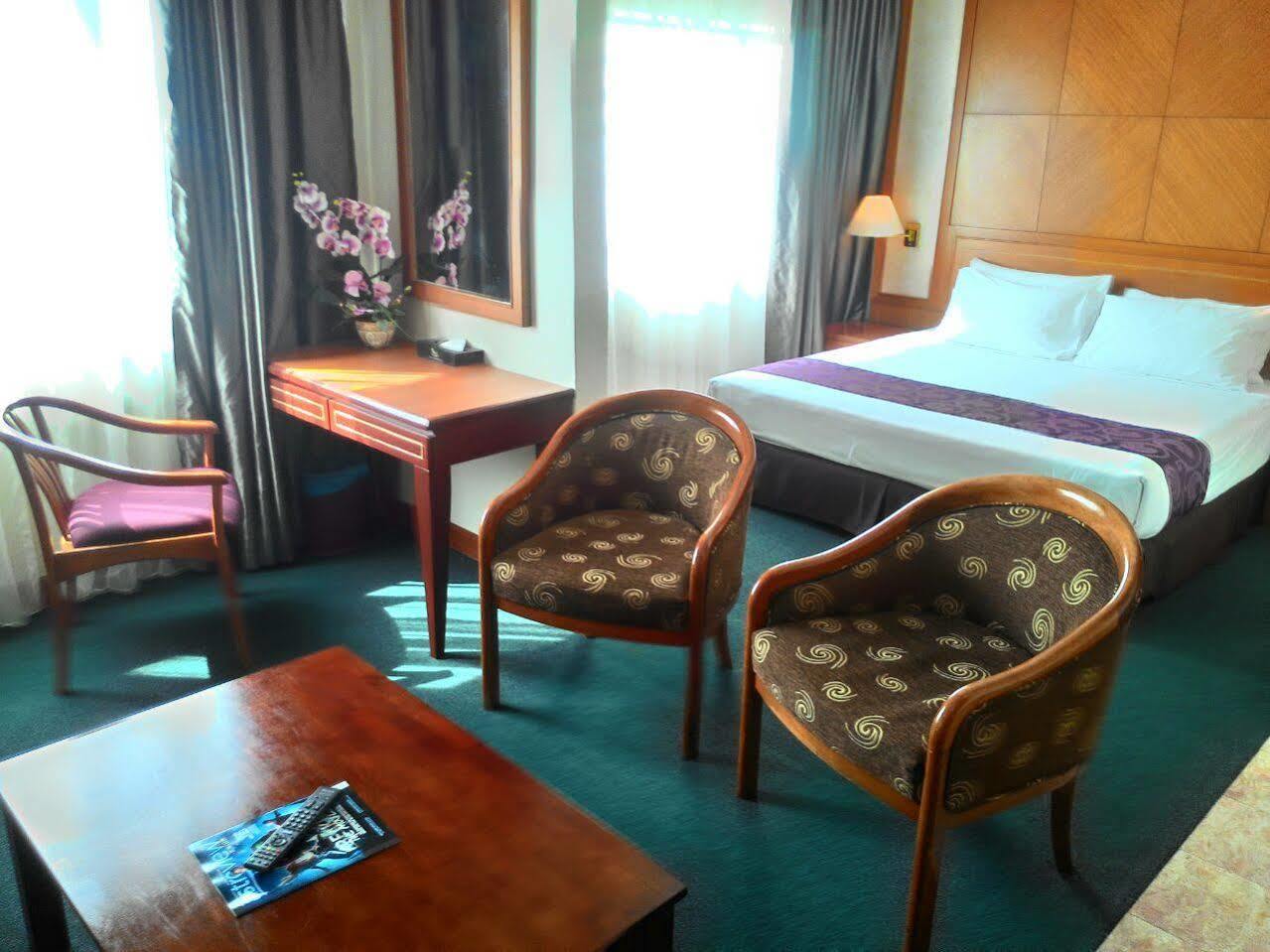 Orkid Hotel Melaka 외부 사진